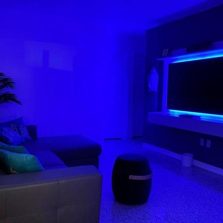 Stayover In Miami Home 2Br - 1Bth - Free Parking 외부 사진