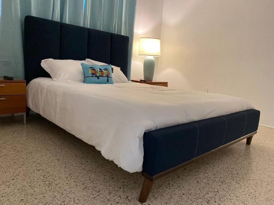 Stayover In Miami Home 2Br - 1Bth - Free Parking 외부 사진