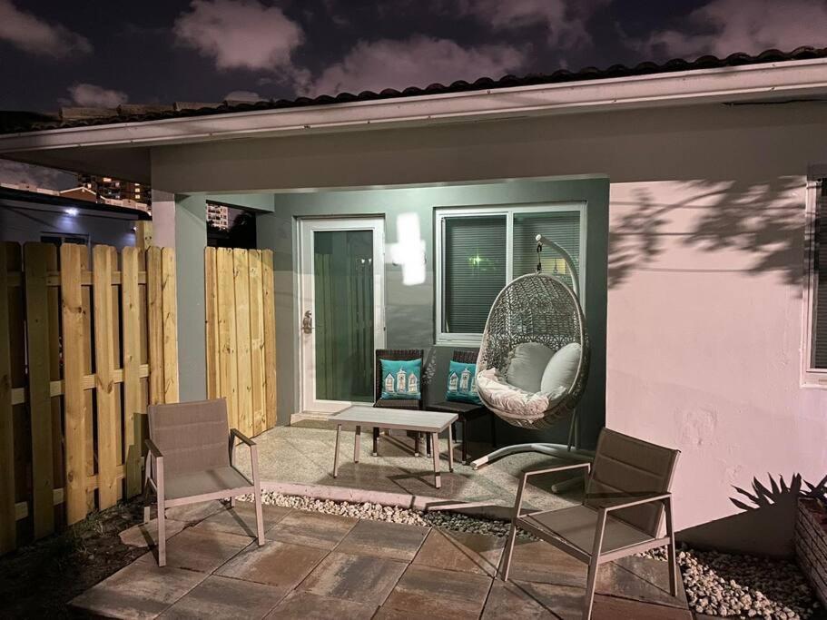 Stayover In Miami Home 2Br - 1Bth - Free Parking 외부 사진