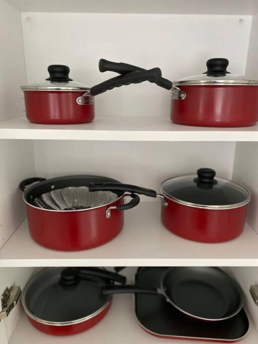 Stayover In Miami Home 2Br - 1Bth - Free Parking 외부 사진